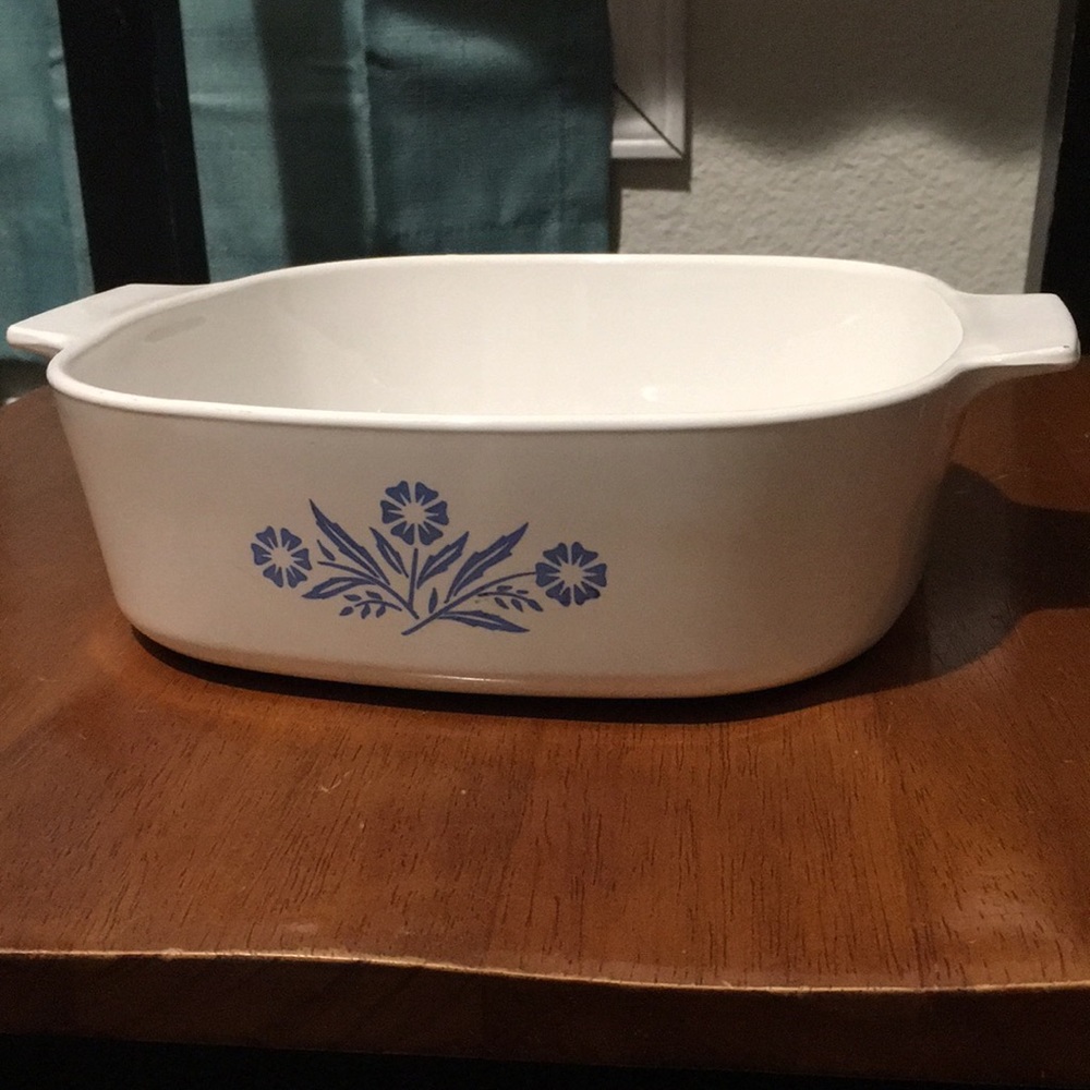 Vintage Cornflower 1970’s Corning Ware 2 qt baking dish no lid